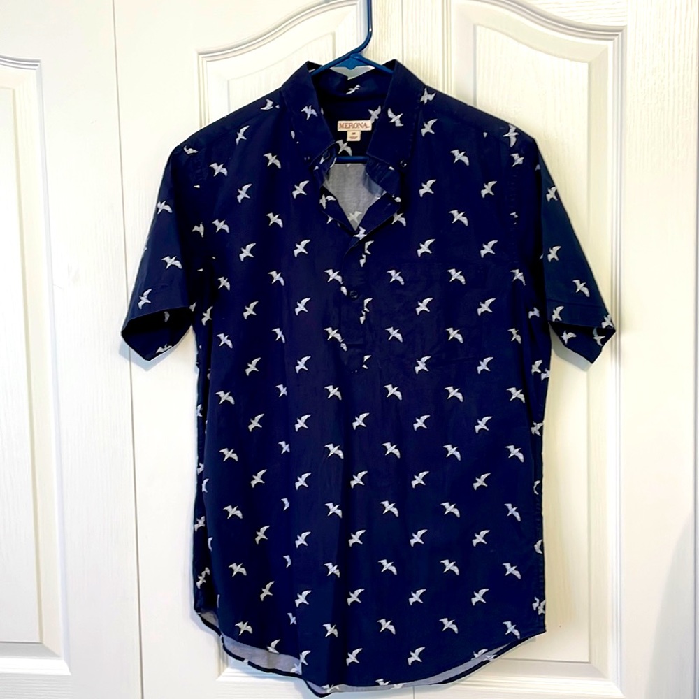 Merano short sleeve collared button henley with front pocket size M